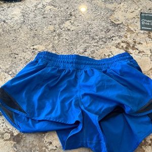 Lulu lemon hotty hot shorts 2.5 inch size 10